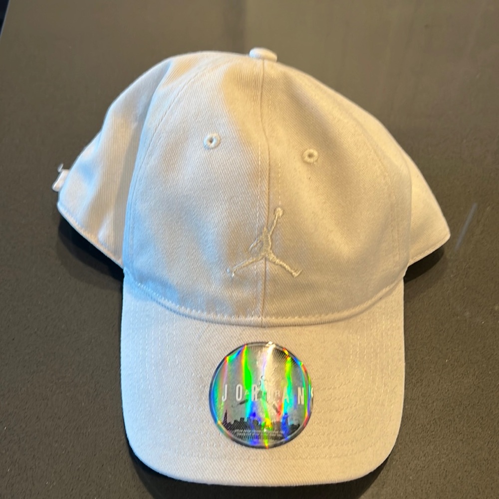 Jordan strap back hat